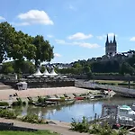 Les Augustins, Chambres D'Hotes, Quartier Historique, Accueil Velos Bed & Breakfast 3*