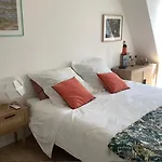 Bed & Breakfast Les Augustins, D'hotes, Quartier Historique, Accueil 2 Roues Angers