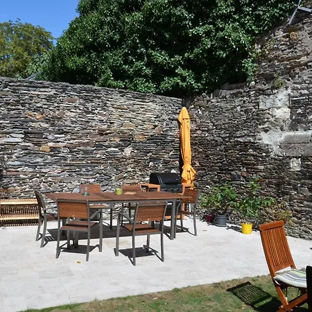 Bed & Breakfast Le Beau Repaire, D'hotes, Quartier Historique, 1 A 3 Chambres, Etage Independant