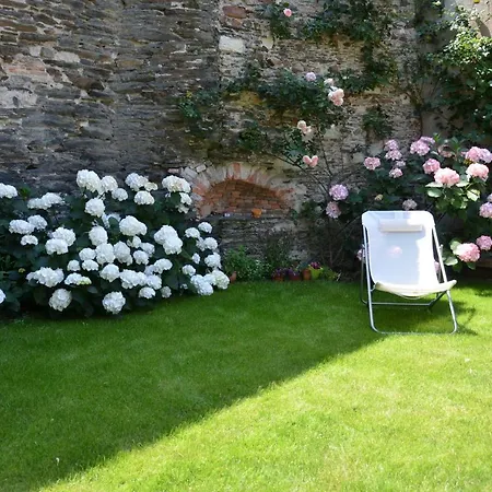 Le Beau Repaire, Chambres D'Hotes, Quartier Historique, Accueil Velos ベッド・アンド・ブレックファスト アンジェ