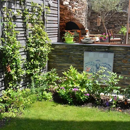 Le Beau Repaire, D'hotes, Quartier Historique, 1 A 3 Chambres, Etage Independant Angers