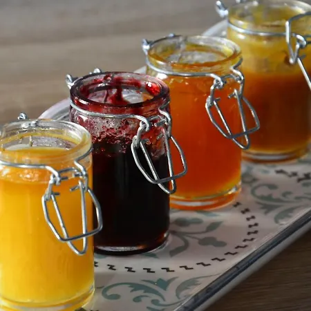 Panzió Le Beau Repaire, Chambres D'Hotes, Quartier Historique, Accueil Velos 3*
