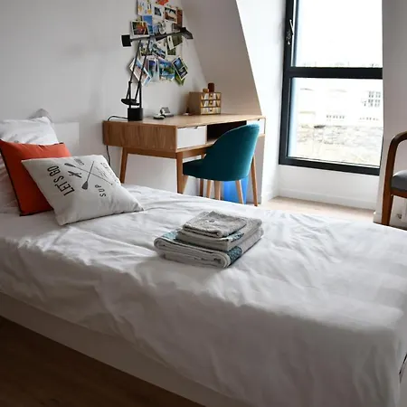 Le Beau Repaire, D'hotes, Quartier Historique, 1 A 3 Chambres, Etage Independant Bed & Breakfast