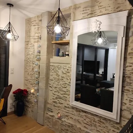Le Beau Repaire, D'hotes, Quartier Historique, 1 A 3 Chambres, Etage Independant * Angers