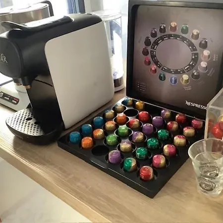 ベッド・アンド・ブレックファスト Le Beau Repaire, Chambres D'Hotes, Quartier Historique, Accueil Velos 3*