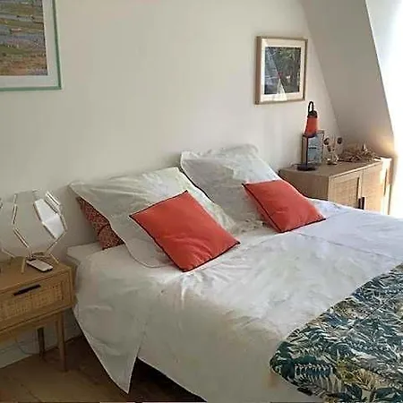 Les Augustins, D'hotes, Quartier Historique, Accueil 2 Roues Bed & Breakfast